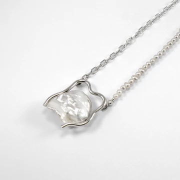 MEDÚZA PEARL EZÜST NYAKLÁNC 
