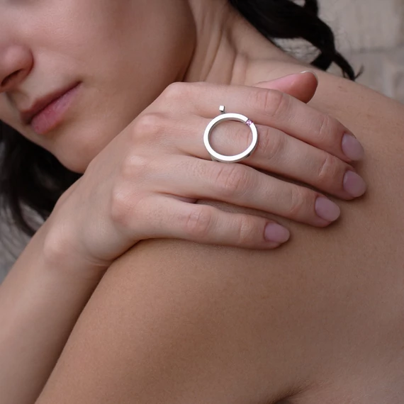 FLOATING STONE ZAFÍR EZÜST GYŰRŰ