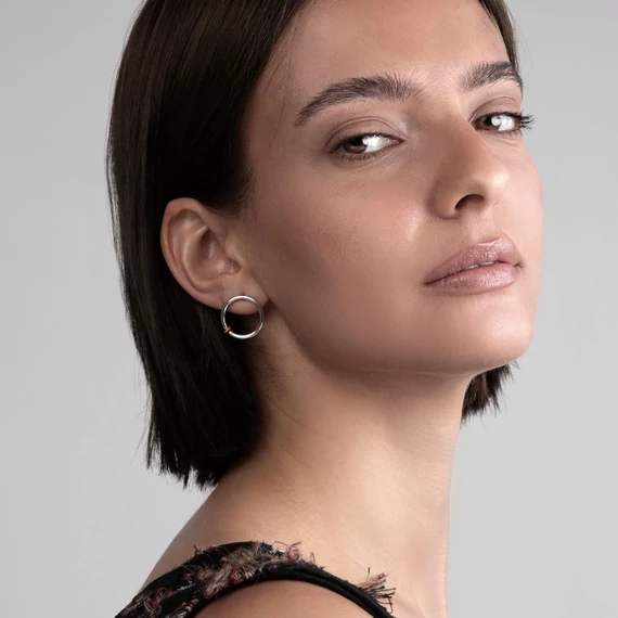 FLOATING STONE EZÜST FÜLBEVALÓ