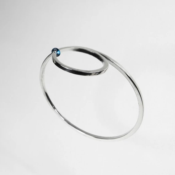 FLOATING STONE EZÜST KARPEREC