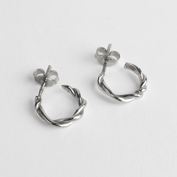 MOLD ART TWISTED EZÜST FÜLBEVALÓ