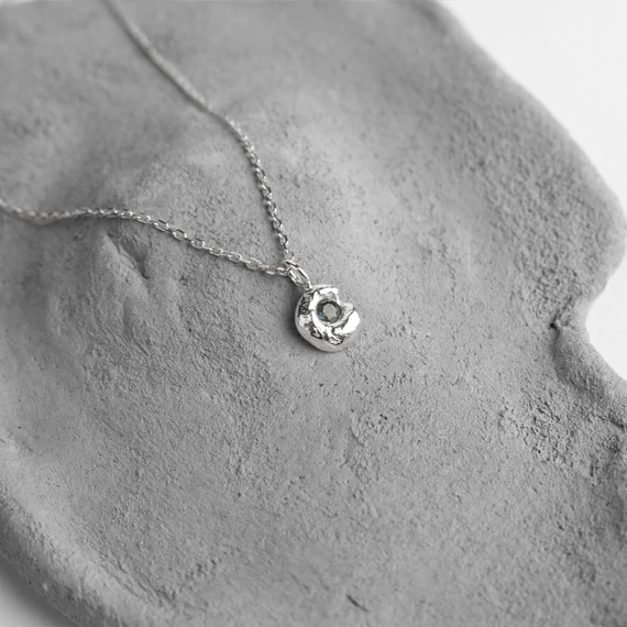 MOLD ART DROPS ZAFÍR EZÜST NYAKLÁNC