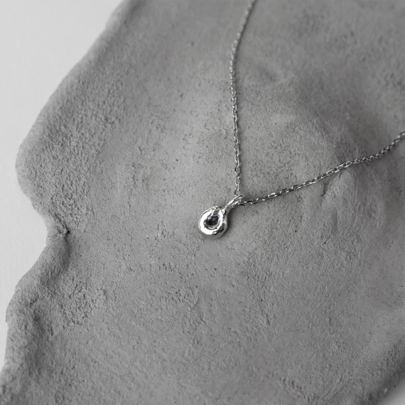 MOLD ART DROPS ZAFÍR EZÜST NYAKLÁNC