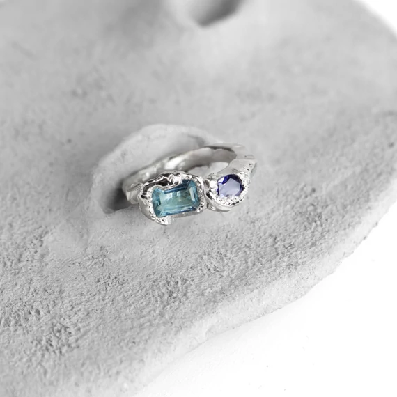 MOLD ART TOPÁZ ÉS IOLIT EZÜST GYŰRŰ